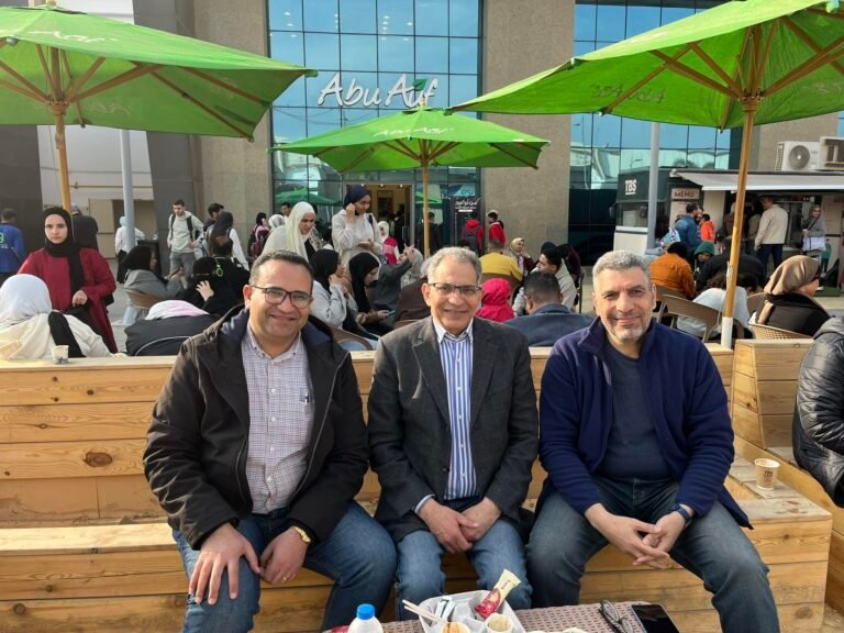 لقاء قساوسة .. بقلم: جمال عمر