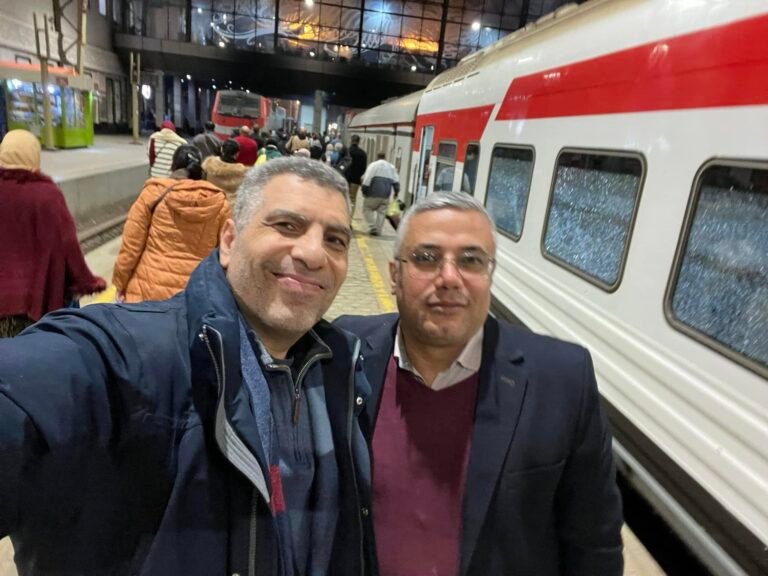 في مطاردة القطار الأخير.. ذهاب ليلي للقاهرة .. بقلم: جمال عمر